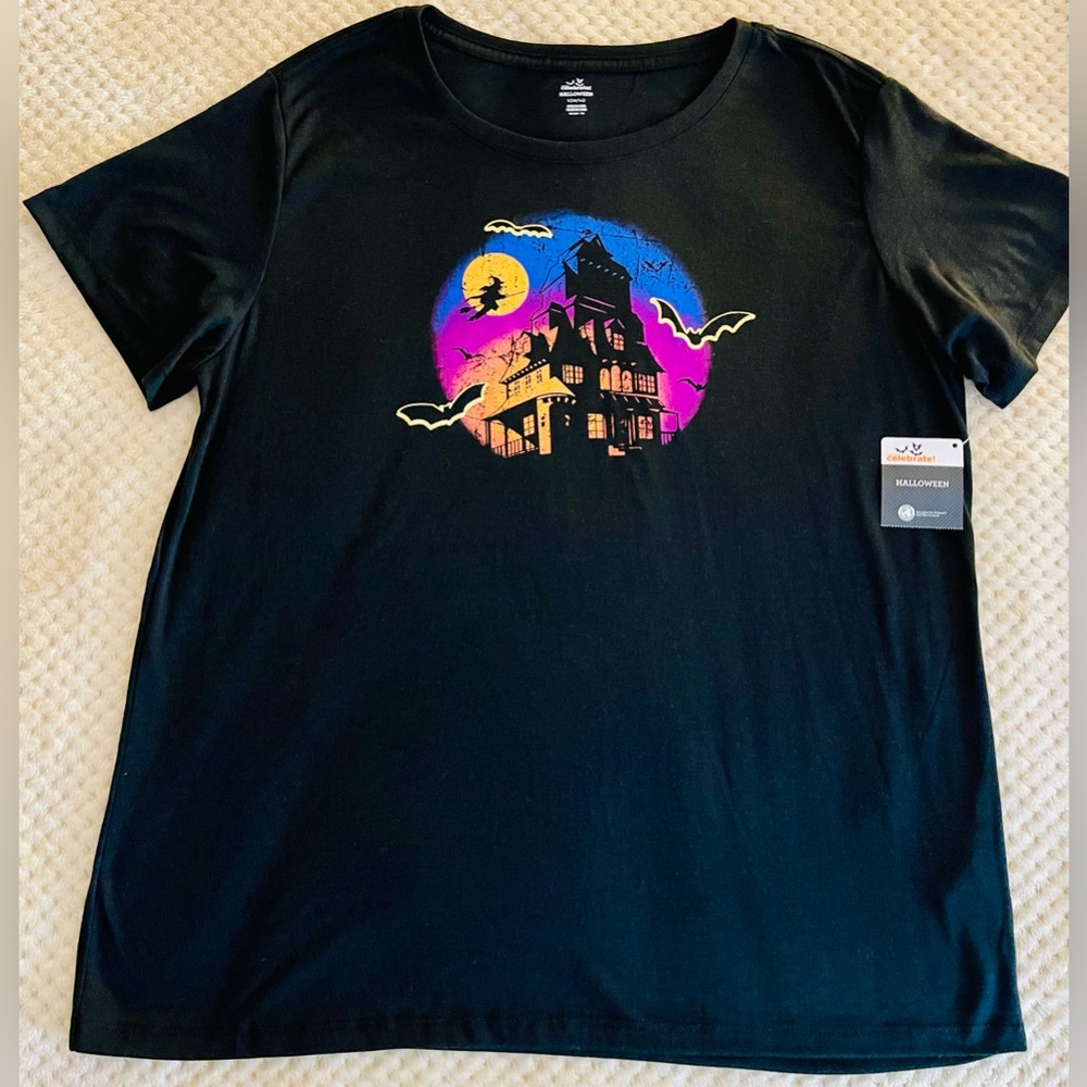 Women’s “Celebrate! Halloween” Halloween Themed Tee Shirt NWT